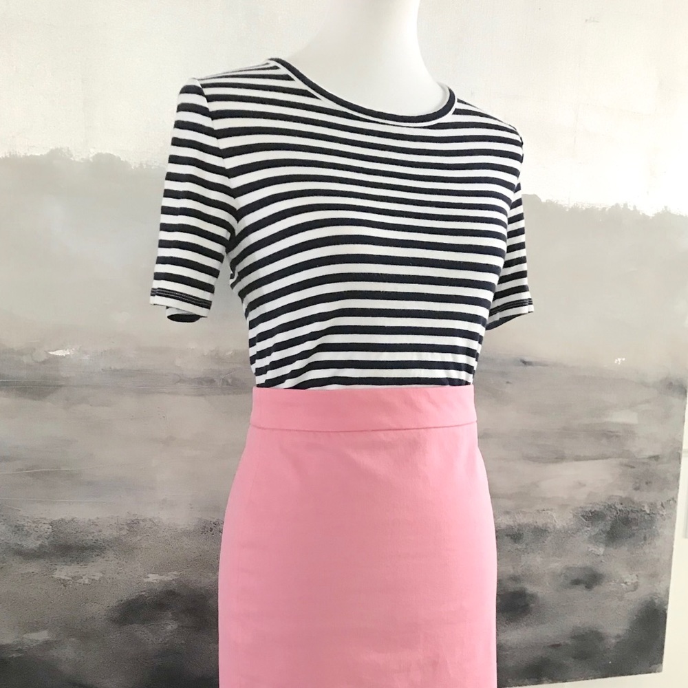 JCrew Perfect Fit Tee size Small. Perfect